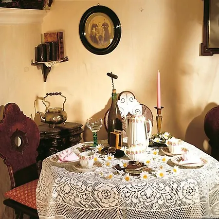 Hotel-restaurant Alte Weinschaenke * 埃伦波特道夫